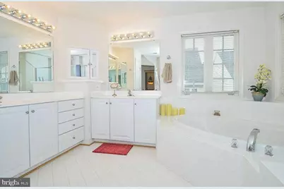 9910 East Hill Drive, Lorton, VA 22079 - Photo 11