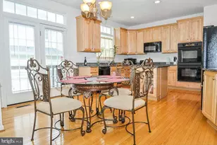 9910 E Hill Dr, Lorton, VA 22079 - Photo 5