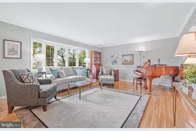 8122 Birnam Wood Drive, McLean, VA 22102 - Photo 3