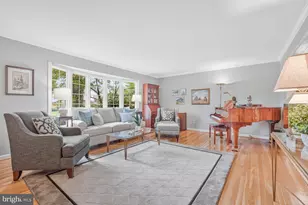 8122 Birnam Wood Dr, McLean, VA 22102 - Photo 3