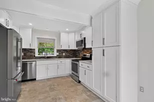 4214 Penner Ln, Fairfax, VA 22033 - Photo 17