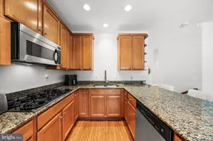5410 Edsall Ridge Pl, Alexandria, VA 22312 - Photo 13