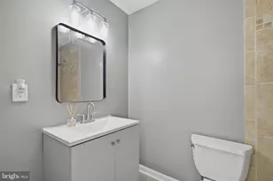 1224 Magnolia Ln, Herndon, VA 20170 - Photo 33
