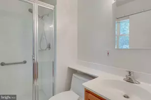 203 Locust St SW, Vienna, VA 22180 - Photo 13