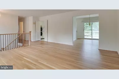 203 Locust Street SW, Vienna, VA 22180 - Photo 5