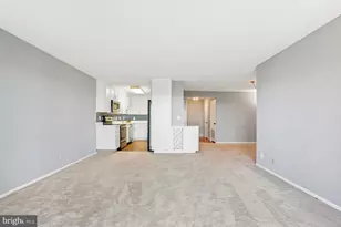 5901 Mt Eagle Dr, Alexandria, VA 22303 - Photo 11