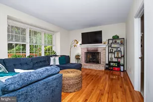 12952 Old Plains Rd, Fairfax, VA 22033 - Photo 17
