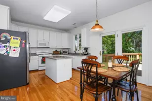 12952 Old Plains Rd, Fairfax, VA 22033 - Photo 13