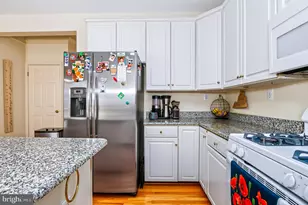 12952 Old Plains Rd, Fairfax, VA 22033 - Photo 11