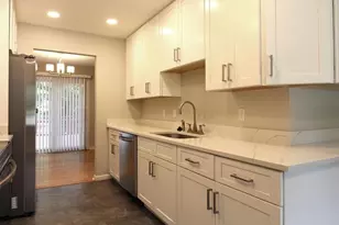 6211 Duntley Ct, Springfield, VA 22152 - Photo 11