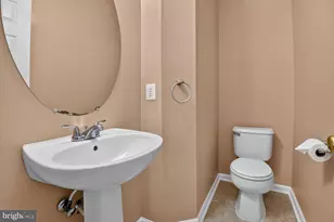 13225 Rolling Plains Ct, Herndon, VA 20171 - Photo 25