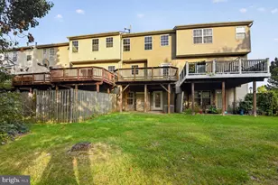 13225 Rolling Plains Ct, Herndon, VA 20171 - Photo 3