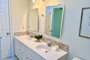 9733 Hidden Valley Rd, Vienna, VA 22181 - Photo 31