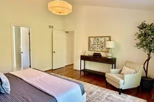 9733 Hidden Valley Rd, Vienna, VA 22181 - Photo 17