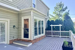 9733 Hidden Valley Rd, Vienna, VA 22181 - Photo 5
