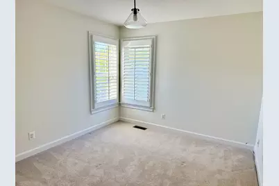 9733 Hidden Valley Road, Vienna, VA 22181 - Photo 25