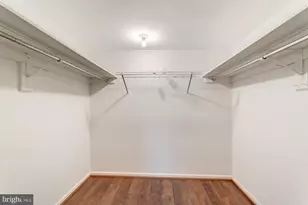 9705 Kings Crown Ct, Fairfax, VA 22031 - Photo 21
