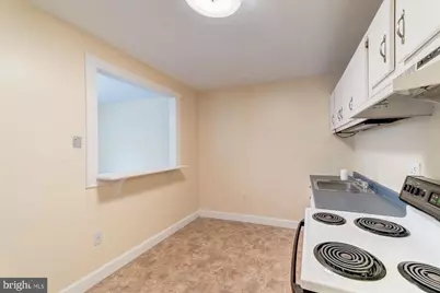 9705 Kings Crown Court #002, Fairfax, VA 22031 - Photo 17