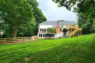 8424 Holly Leaf Dr, McLean, VA 22102 - Photo 27