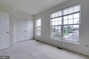 13129 Park Crescent Cir, Herndon, VA 20171 - Photo 27