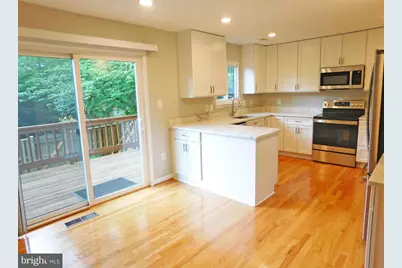 10315 Cherry View Court, Oakton, VA 22124 - Photo 7