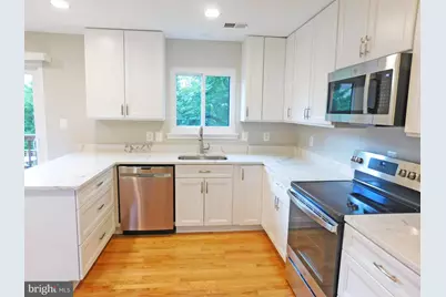 10315 Cherry View Court, Oakton, VA 22124 - Photo 5