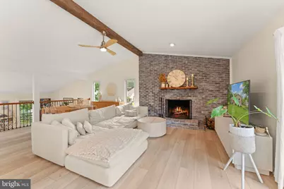 10854 Meadowland Drive, Oakton, VA 22124 - Photo 19