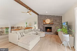 10854 Meadowland Dr, Oakton, VA 22124 - Photo 19