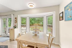 10854 Meadowland Dr, Oakton, VA 22124 - Photo 27