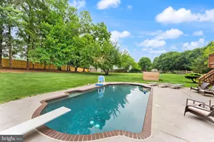 10854 Meadowland Dr, Oakton, VA 22124 - Photo 59