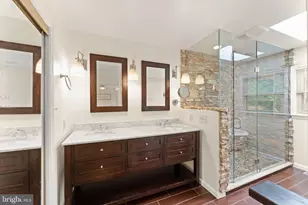 10854 Meadowland Dr, Oakton, VA 22124 - Photo 33