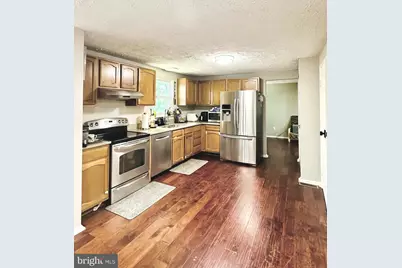 8201 Terra Grande Avenue, Springfield, VA 22153 - Photo 7