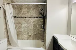 8201 Terra Grande Ave, Springfield, VA 22153 - Photo 15