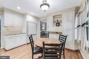 3171 Kirkwell Pl, Herndon, VA 20171 - Photo 9