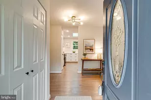 5104 Spring Rock Ct, Fairfax, VA 22032 - Photo 3