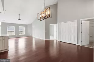 11508 Sperrin Cir, Fairfax, VA 22030 - Photo 7