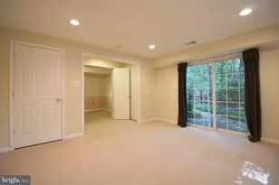 1649 Bennington Hollow Ln, Reston, VA 20194 - Photo 25