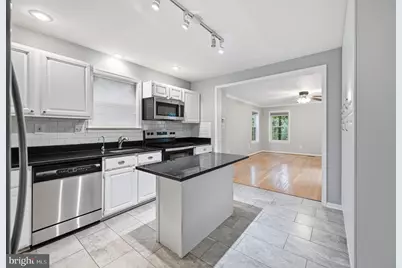 1649 Bennington Hollow Lane, Reston, VA 20194 - Photo 7