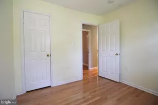 1649 Bennington Hollow Ln, Reston, VA 20194 - Photo 17
