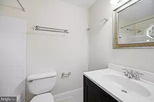 1649 Bennington Hollow Ln, Reston, VA 20194 - Photo 29