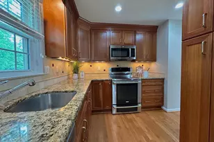 9001 Penn Manor Ct, Springfield, VA 22153 - Photo 11
