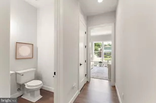 619 Truman Cir SW, Vienna, VA 22180 - Photo 37