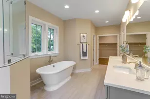 619 Truman Cir SW, Vienna, VA 22180 - Photo 67