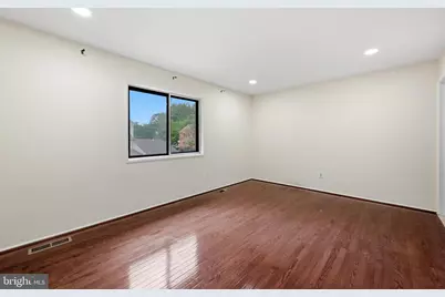 8811 Burbank Road, Annandale, VA 22003 - Photo 31