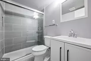 8811 Burbank Rd, Annandale, VA 22003 - Photo 43