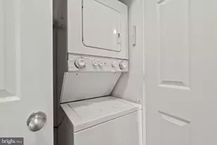 5901 Allborough Dr, Alexandria, VA 22315 - Photo 21