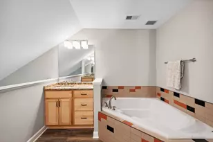 1319 Vintage Pl, Reston, VA 20194 - Photo 9