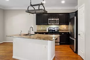 1319 Vintage Pl, Reston, VA 20194 - Photo 3