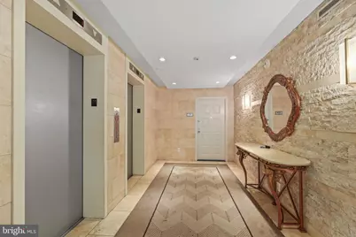 8370 Greensboro Drive #402, McLean, VA 22102 - Photo 27