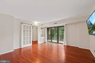 8370 Greensboro Dr, McLean, VA 22102 - Photo 5